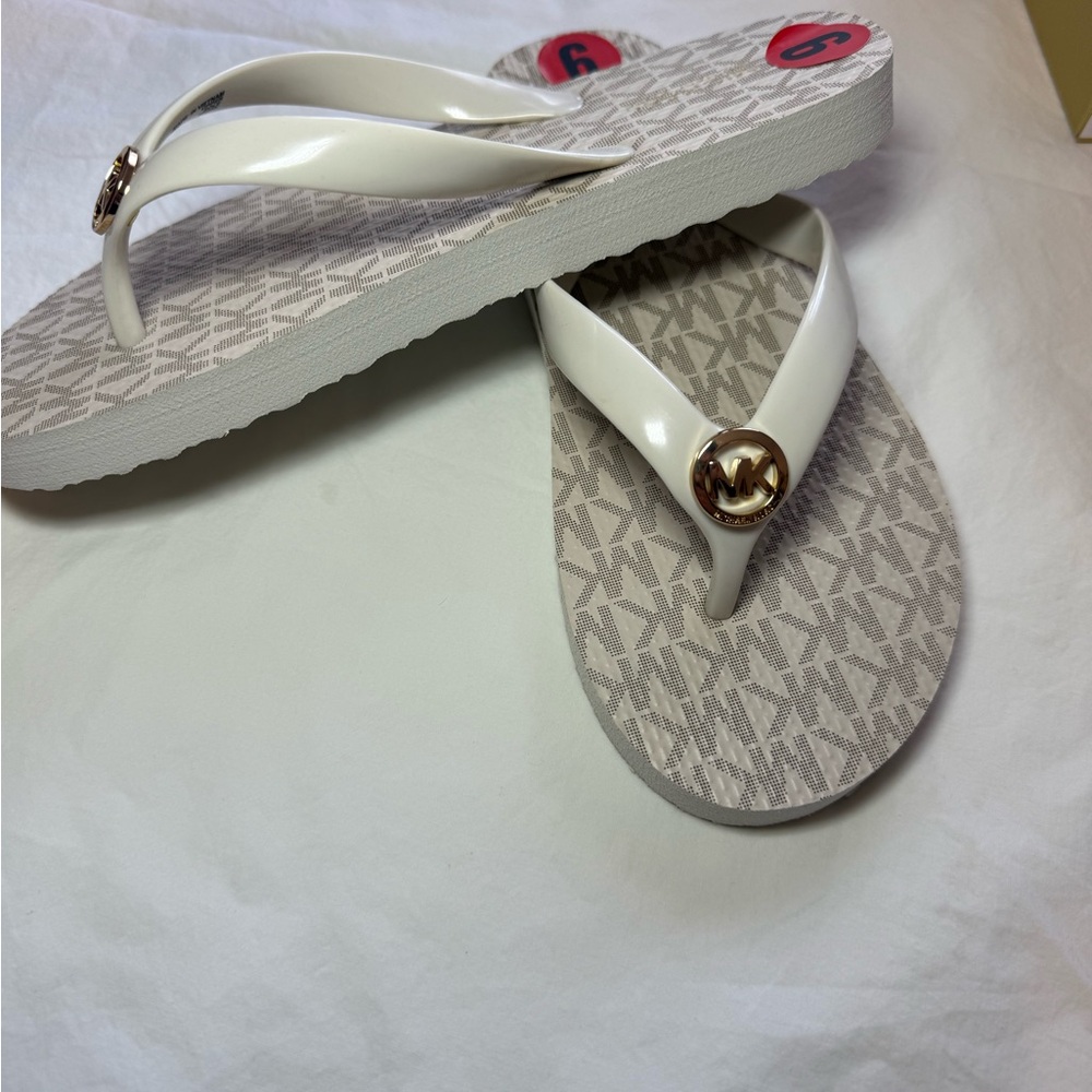 Michael Kors Vanilla MK Flip Flops